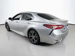 Toyota Camry 2018 SE Sedán de 4 puertas