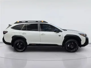 Subaru Outback 2025 AWD Wilderness Crossover de 4 puertas