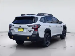Subaru Outback 2025 AWD Wilderness Crossover de 4 puertas