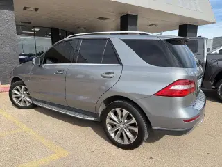 Mercedes-Benz Clase M 2012 tracción en las cuatro ruedas ML 350 4MATIC 4p SUV