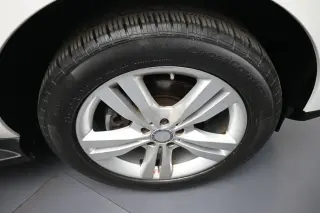 Clase M de Mercedes-Benz 2014 ML 350 4MATIC 4p SUV AWD