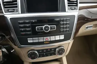 Clase M de Mercedes-Benz 2014 ML 350 4MATIC 4p SUV AWD