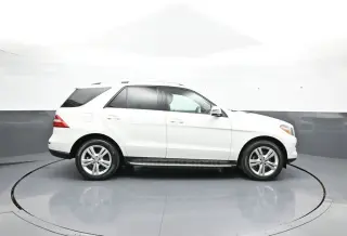 Clase M de Mercedes-Benz 2014 ML 350 4MATIC 4p SUV AWD