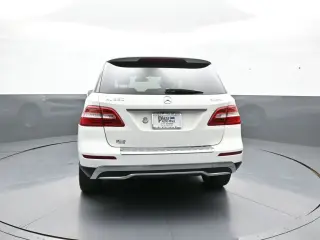 Clase M de Mercedes-Benz 2014 ML 350 4MATIC 4p SUV AWD