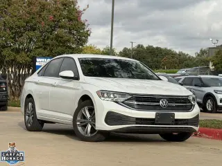 Volkswagen Jetta 2023 SE 4dr Sedán