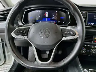 Volkswagen Jetta 2024 SE 4p Sedan