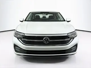 Volkswagen Jetta 2024 SE 4p Sedan