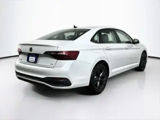 Volkswagen Jetta 2024 SE 4p Sedan