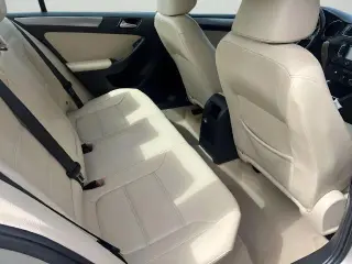 Volkswagen Jetta 2015 SE Sedán 4 puertas 6A