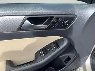 Volkswagen Jetta 2015 SE Sedán 4 puertas 6A