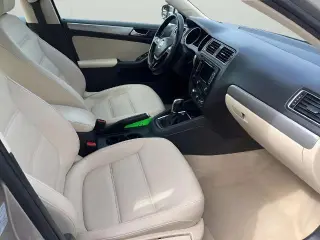Volkswagen Jetta 2015 SE Sedán 4 puertas 6A