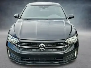 Volkswagen Jetta 2024 Sport 4p Sedan 6M