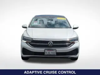 Volkswagen Jetta 2023 SE 4dr Sed an