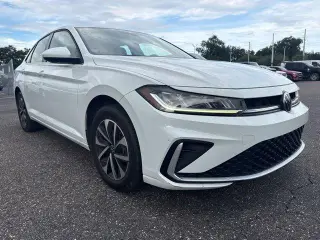 Volkswagen Jetta 2025 S 4p Sedán