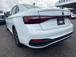 Volkswagen Jetta 2025 S 4p Sedán
