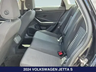 Volkswagen Jetta 2024 S 4p Sedan 8P