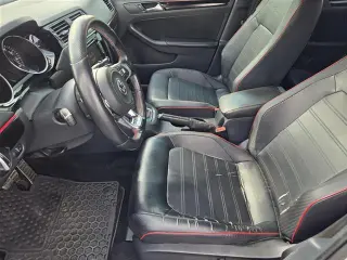 Volkswagen Jetta 2015 GLI SE Sedán de 4 puertas 6A