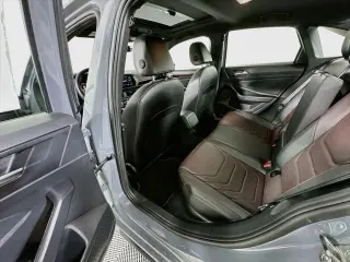 Volkswagen Jetta GLI 2024 Autobahn 4dr Sedán 6M