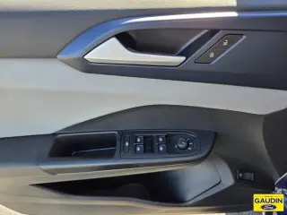 Volkswagen Taos 2022 SE 4dr SUV