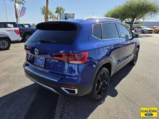 Volkswagen Taos 2022 SE 4dr SUV
