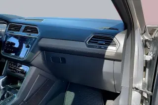 Volkswagen Tiguan 2024 SE Línea R-Negro 4p SUV