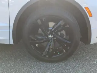 Volkswagen Tiguan 2023 SE R-Line Negro 4p SUV
