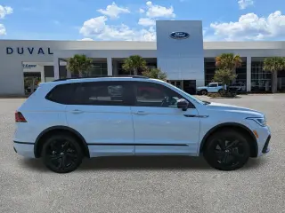 Volkswagen Tiguan 2023 SE R-Line Negro 4p SUV