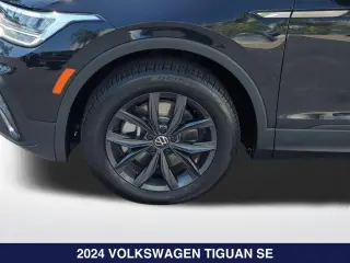 Volkswagen Tiguan 2024 Edición Wolfsburg 4p SUV