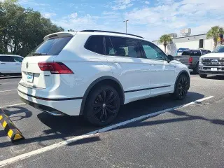Volkswagen Tiguan 2021 AWD SE R-Line Negra 4Motion 4p SUV