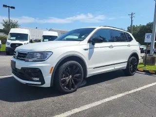 Volkswagen Tiguan 2021 AWD SE R-Line Negra 4Motion 4p SUV
