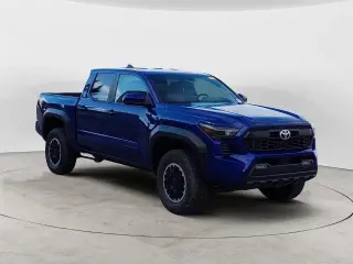 Toyota Tacoma 2024 4x4 SR5 4dr Cabina Doble 5.0 ft CB