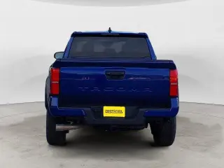 Toyota Tacoma 2024 4x4 SR5 4dr Cabina Doble 5.0 ft CB