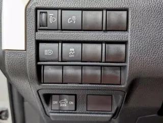 Toyota Tacoma 2024 4x4 TRD Todo Terreno 4p Doble Cabina 5.0 ft CB 8A