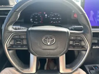 Toyota Tacoma 2024 4x2 TRD Sport 4p Doble Cabina Doble 5.0 ft CB