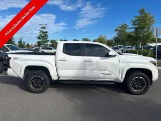 Toyota Tacoma 2024 4x2 TRD Sport 4p Doble Cabina Doble 5.0 ft CB