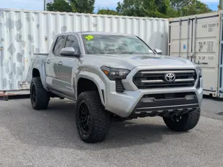 Toyota Tacoma 2025 4x4 SR5 4dr Double Cab 5.0 ft SB