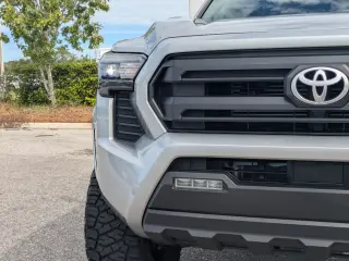 Toyota Tacoma 2025 4x4 SR5 4dr Double Cab 5.0 ft SB