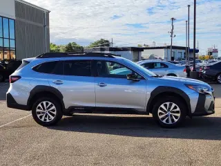Subaru Outback 2025