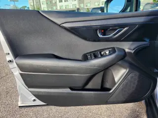 Subaru Outback 2025