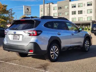 Subaru Outback 2025