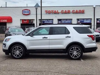 2019 Ford Explorer