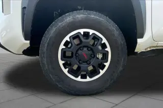 Toyota Tacoma 2024 4x4 Limited 4dr Double Cab 5.0 ft SB