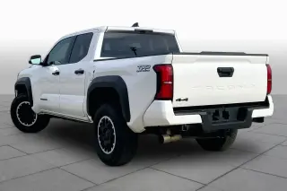 Toyota Tacoma 2024 4x4 Limited 4dr Double Cab 5.0 ft SB