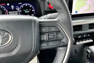 Toyota Tacoma 2024 4x4 TRD Sport 4p Puertas Doble Cabina 5.0 ft SB 8A