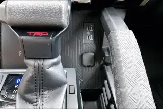 Toyota Tacoma 2024 4x4 TRD Sport 4p Puertas Doble Cabina 5.0 ft SB 8A