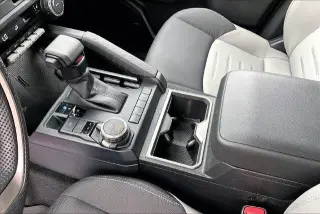 Toyota Tacoma 2024 4x4 TRD Sport 4p Puertas Doble Cabina 5.0 ft SB 8A