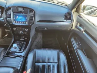 2017 Chrysler 300