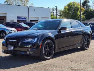 2017 Chrysler 300