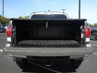 Toyota Tacoma 2023 4x4 Limited 4p Doble Cabina 5.0 pies SB