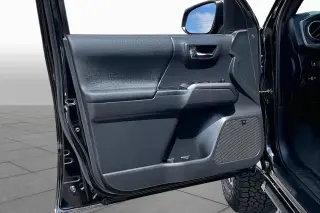 Toyota Tacoma 2023 4x4 TRD Todo Terreno 4p Doble Cabina 5.0 ft CB 6A